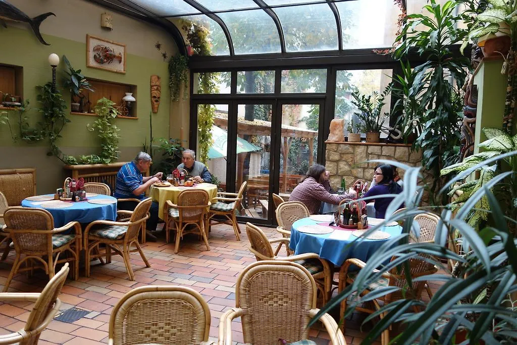 Hostel Sklep Prague 0*,